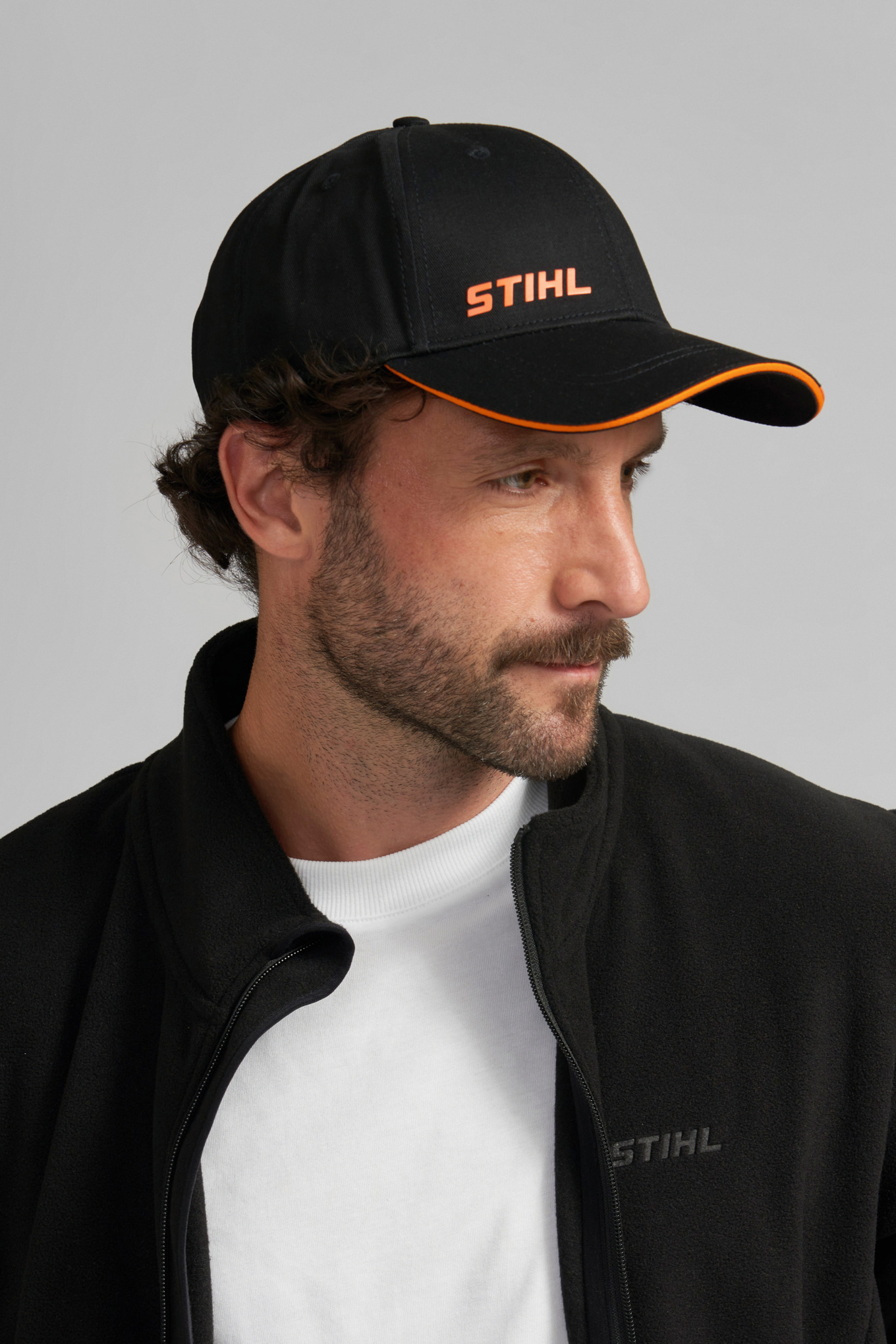 Шапка "LOGO", черна