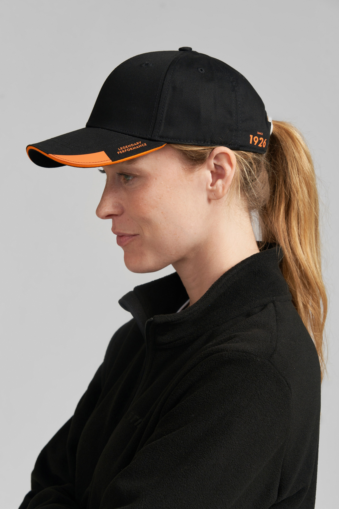 Шапка "LOGO", черна