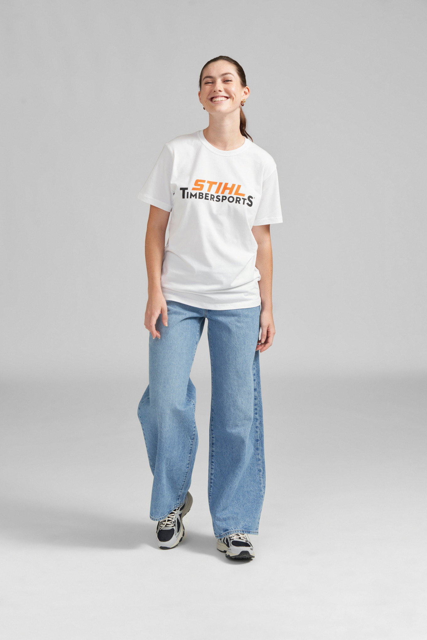 Тениска, бяла