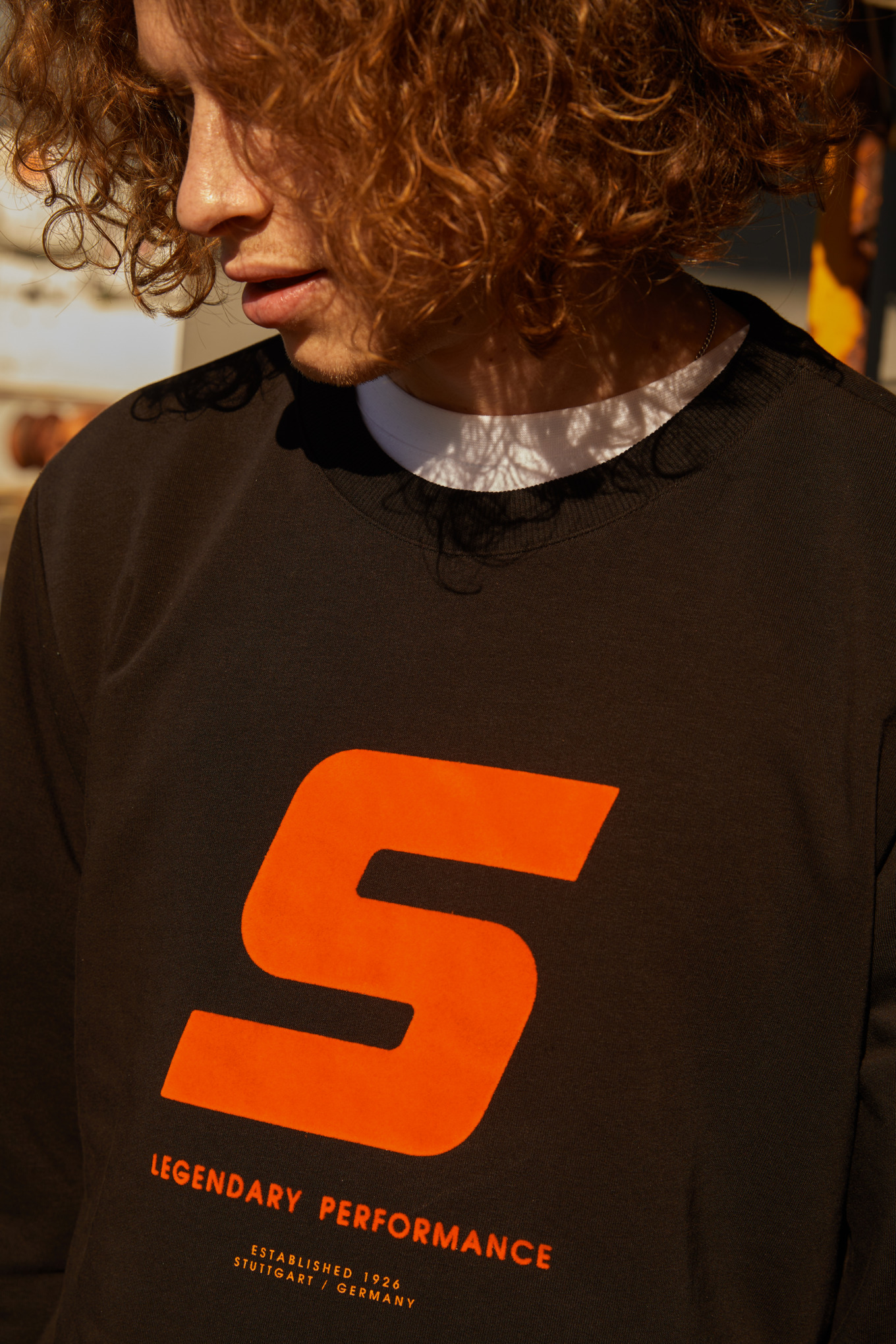 Суитчър "SIGN", черен